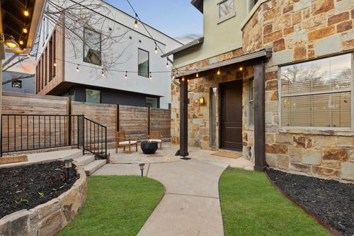 a-512 Sunny Ln, Austin, TX, 78704-1309 | Card Image