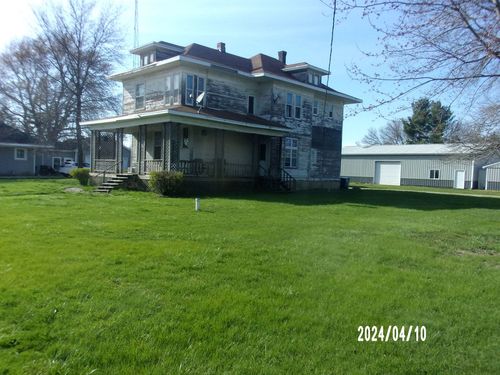 402 Lincoln St, Iroquois, IL, 60945 | Card Image