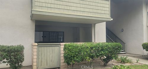 15a-8633 Portola Ct, Huntington Beach, CA, 92646-5675 | Card Image