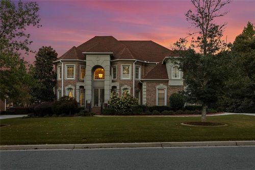 4850 Guilford Forest Dr Sw, Atlanta, GA, 30331-8375 | Card Image