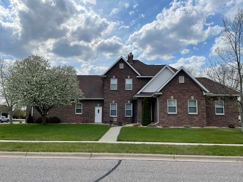 225 Mulberry St, SAUK CITY, WI, 53583-1067 | Card Image