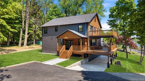 548 Lakes Rd, Monroe, NY, 10950-1070 | Card Image