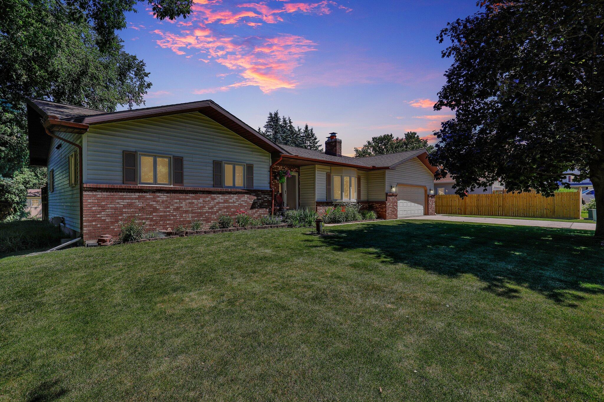 Sylvan Dr, Portland, MI 48875