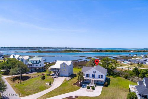 174 Jones St, Cedar Point, NC, 28584-8041 | Card Image
