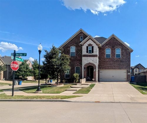 2472 Twin Oaks Dr, Little Elm, TX, 75068-6060 | Card Image