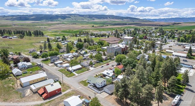 417 E Walnut St, House other with 4 bedrooms, 3 bathrooms and 4 parking in Waterville WA | Image 40