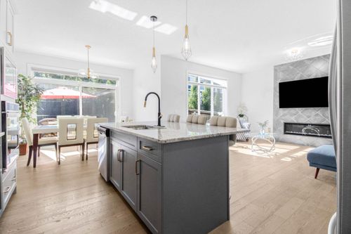 701 Marina Dr, Chestermere, AB, T1X0Y3 | Card Image