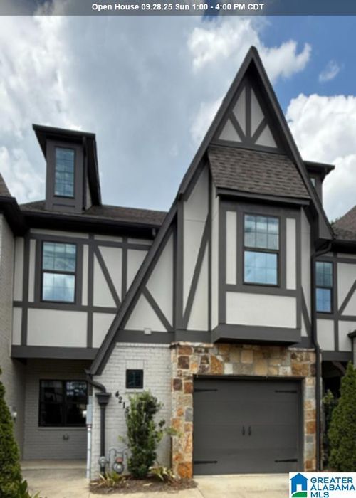 4215 Lennox Dr, Vestavia Hills, AL, 35216-4550 | Card Image