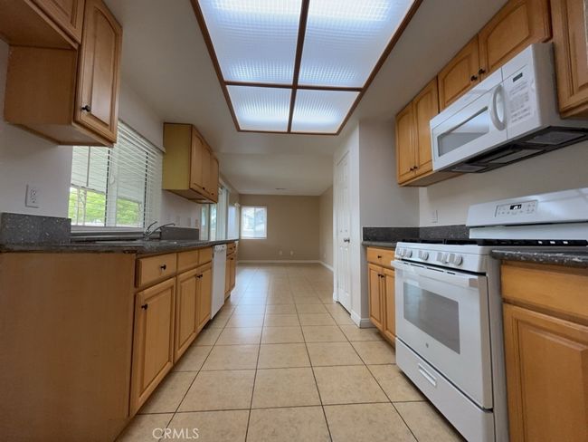 25208 Aleppo Way, House other with 3 bedrooms, 2 bathrooms and 2 parking in Moreno Valley CA | Image 13