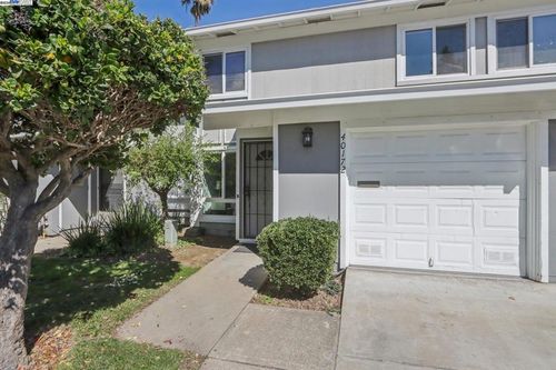 40172 Santa Teresa Cmn, Fremont, CA, 94539-3629 | Card Image