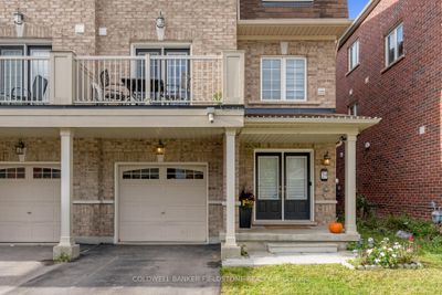 39 Golden Springs Dr, Home with 3 bedrooms, 2 bathrooms and 3 parking in Brampton ON | Image 2