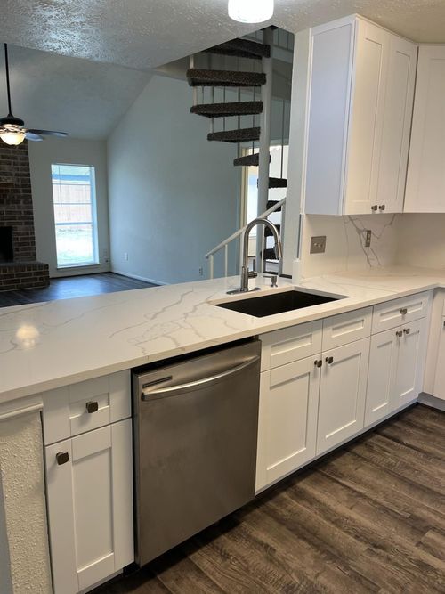 10214 Green Valley Ln, Houston, TX, 77064-5334 | Card Image