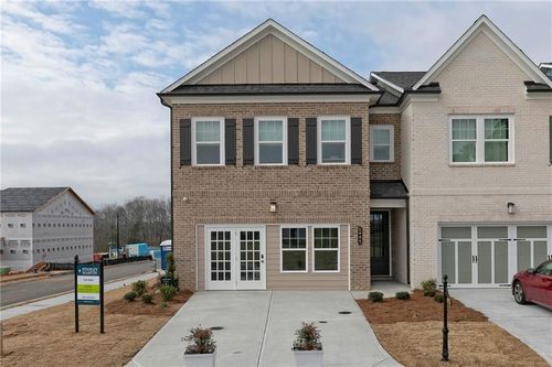 868 Leraes Way, Loganville, GA, 30052-6194 | Card Image