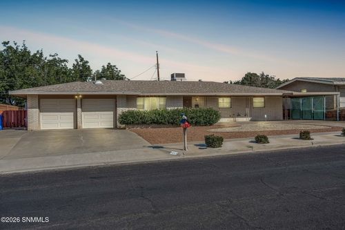 1011 Cedardale Drive, Las Cruces, NM, 88005 | Card Image