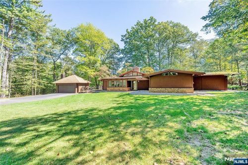 5 Carnot Ave, Woodcliff Lake, NJ, 07677-7901 | Card Image