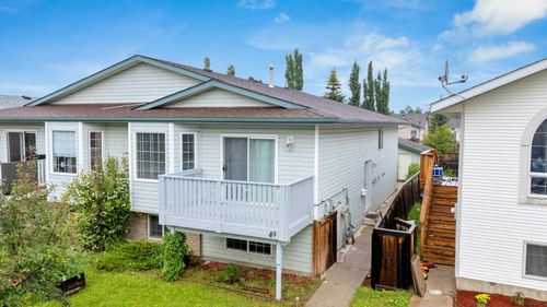 49 Old Boomer Road, Sylvan Lake, AB, T4S1Z1 | Card Image