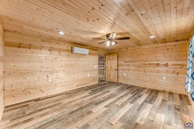 14426 110 Th St, House other with 5 bedrooms, 3 bathrooms and null parking in Oskaloosa KS | Image 42