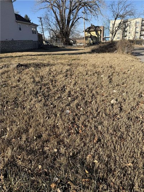 810 & 812 Nebraska Avenue, Kansas City, KS, 66101 | Card Image