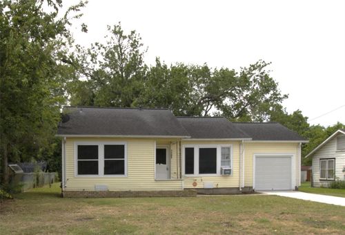 1109 Manor Dr, Victoria, TX, 77901-4072 | Card Image