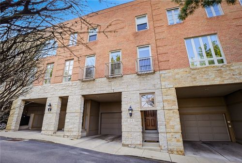 136 N Woodland Rd, Shadyside, PA, 15232-2850 | Card Image