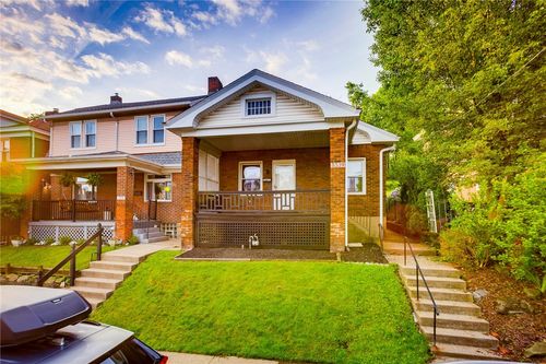 3339 Latonia Ave, Pittsburgh, PA, 15216-2207 | Card Image