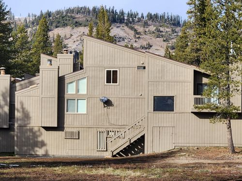 201 Creekside Dr, Bear Valley, CA, 95223-9455 | Card Image