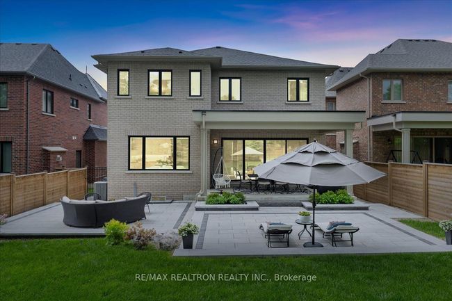 92 Klees Cres, House other with 4 bedrooms, 4 bathrooms and 2 parking in Aurora ON | Image 8