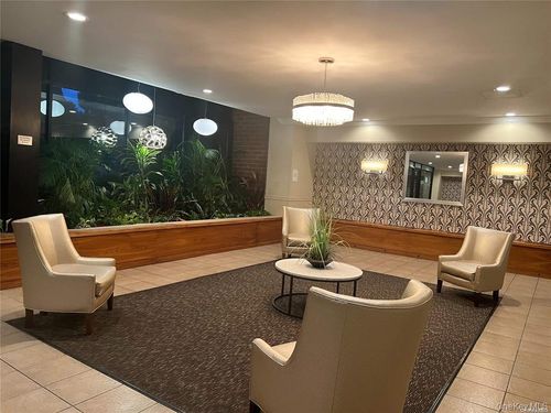 apt-18a-20 Wendell St, Hempstead, NY, 11550-1209 | Card Image