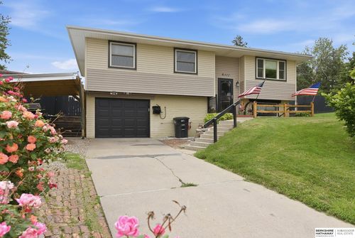 6111 S 136th Circle, Omaha, NE, 68137 | Card Image