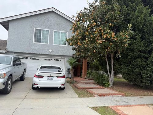 2305 W Hemlock Way, Santa Ana, CA, 92704-6026 | Card Image