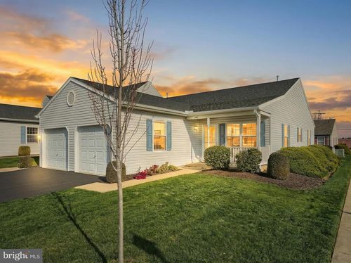 1012-1012 Village Way, YORK, PA, 17404-8410 | Card Image