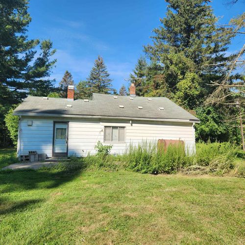 58450 Place Rd, Lenox, MI, 48048-2527 | Card Image