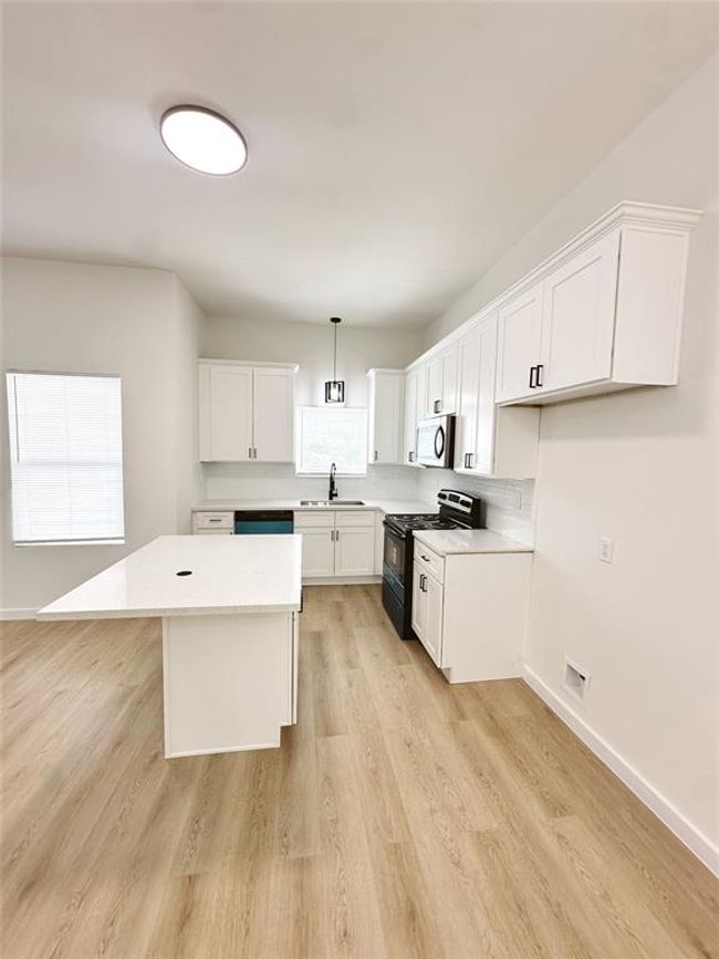 9709 Cargill St, Home with 3 bedrooms, 2 bathrooms and null parking in Houston TX | Image 5