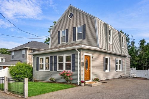 221 Winthrop St, Quincy, MA, 02169-3131 | Card Image