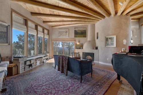 39 Zambra Way, Santa Fe, NM, 87506 | Card Image