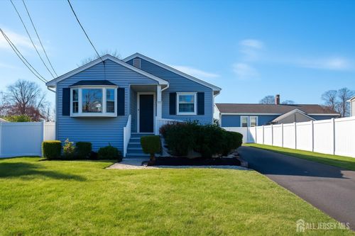 105 Madison Ave, Middlesex, NJ, 08846-2422 | Card Image