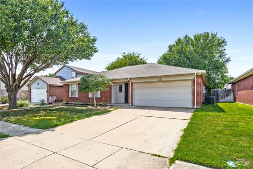 6426 Nicole Way, Arlington, TX, 76002-2982 | Card Image