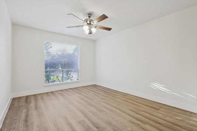 Front room could be used as living room, office, or whatever your heart desires. | Image 5