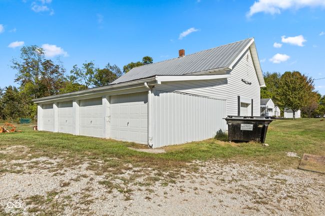 1832 S Walnut Grove Rd, House other with 2 bedrooms, 1 bathrooms and null parking in Bloomfield IN | Image 37