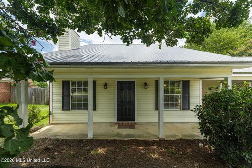225 Mclaurin Dr, Brandon, MS, 39047-6901 | Card Image