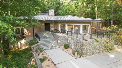 770 Kings Way Nw, Atlanta, GA, 30327-2634 | Card Image
