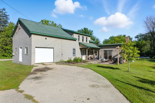 11552 W Van Buren Rd, Riverdale, MI, 48877-9612 | Card Image