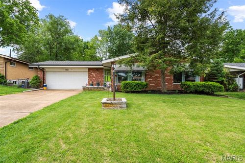 7204 Rockspring Dr, Affton, MO, 63123-2212 | Card Image