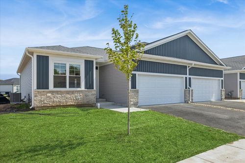 925 Partridge Circle, Marengo, IL, 60152 | Card Image