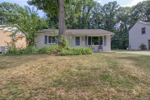 6287 Baldwin Cir, Brighton, MI, 48116-9552 | Card Image