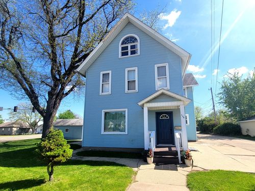 738 11th St, La Salle, IL, 61301-1878 | Card Image