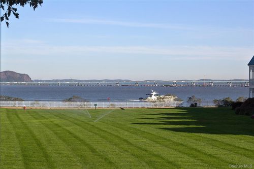 105 Gair St, Piermont, NY, 10968-1057 | Card Image