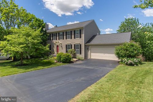24 Young Branch Dr, MIDDLETOWN, MD, 21769-8137 | Card Image