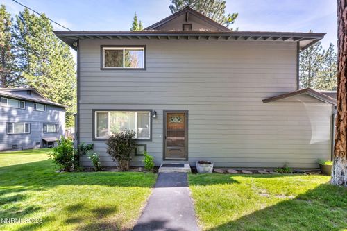 827 Robin Dr, Incline Village, NV, 89451-9400 | Card Image