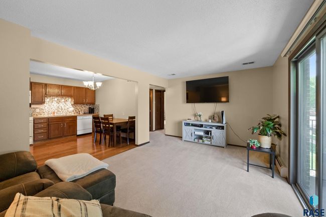 APT-201 - 3600 S Gateway Blvd, Condo with 2 bedrooms, 1 bathrooms and null parking in Sioux Falls SD | Image 9